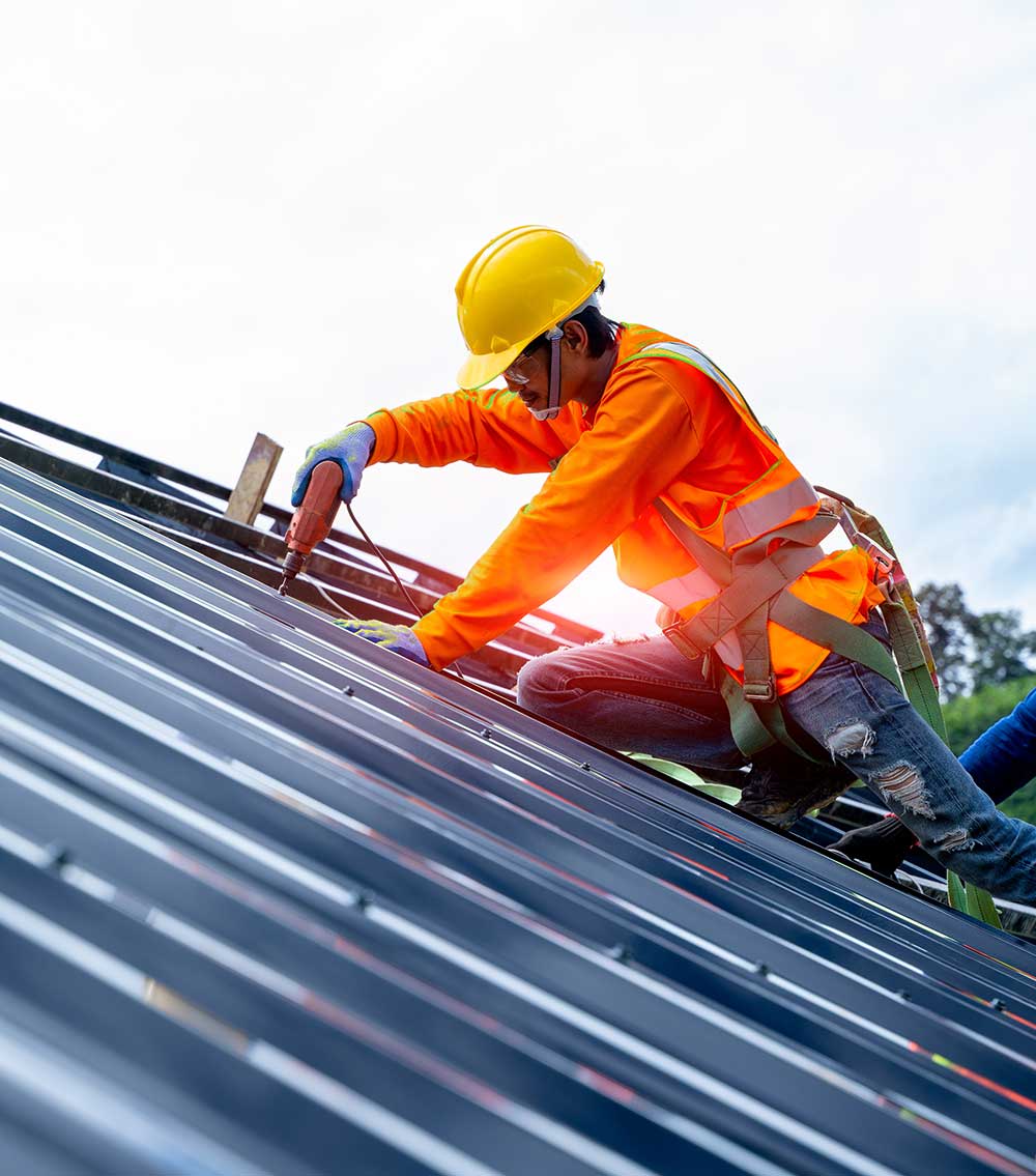 Roof installation on a commercial building